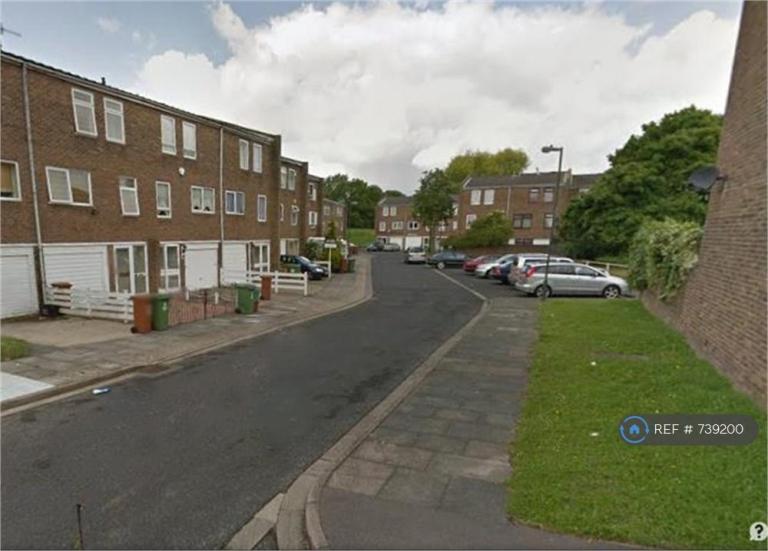 4 bedroom house in St Katherines Road, Erith, DA18 (4 bed) (#739200)