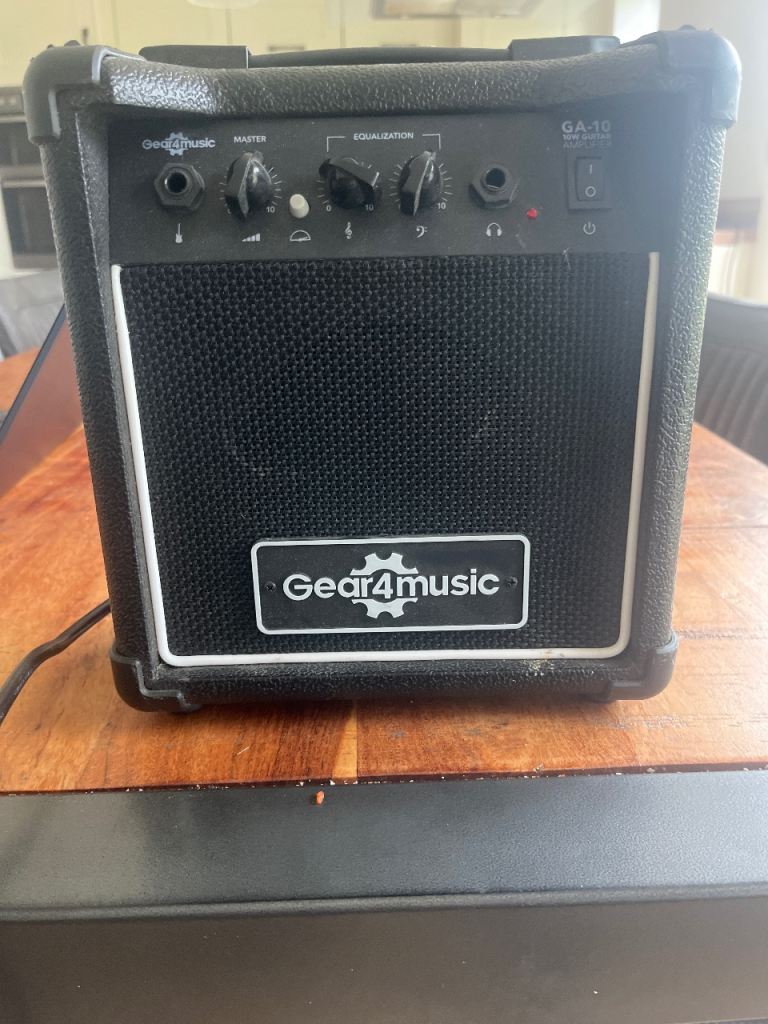 Guitar Amplifier 