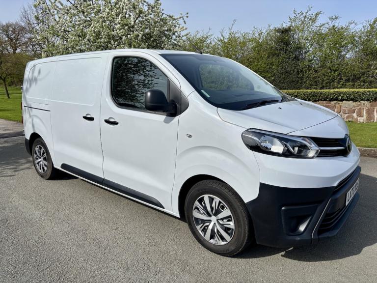 TOYOTA PROACE 1.5 D Active 120 MWB Manual Panel Van EU6 ULEZ White Manual Diesel