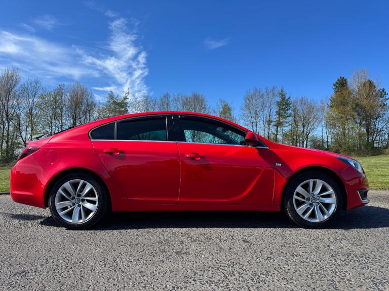 2015 Vauxhall Insignia 1.6 CDTi SRi Nav 5dr [Start Stop] HATCHBACK DIESEL Manual