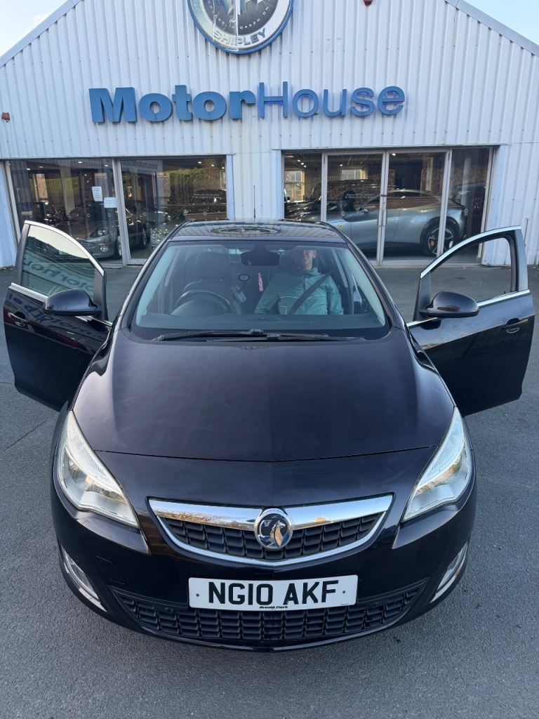 Vauxhall, ASTRA, Hatchback, 2010, Manual, 1598 (cc), 5 doors