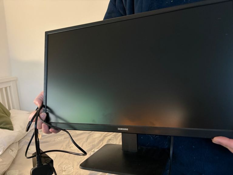 Samsung  PC screen 22 inch 