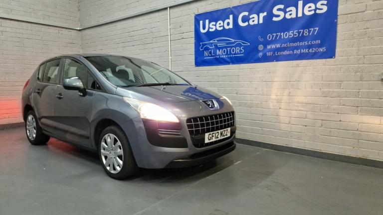 PEUGEOT 3008 1.6 HDi Active 2012