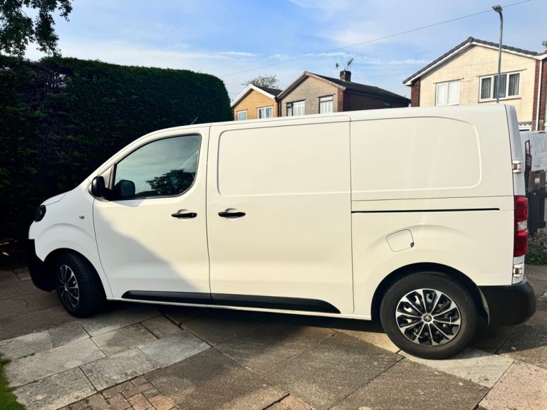 Peugeot, EXPERT Pro, Panel Van, 2017, Manual, 1560 (cc)