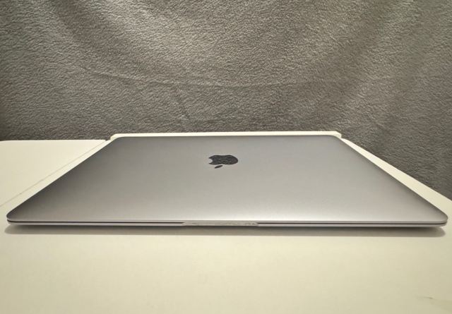 Apple MacBook Air M1 2020 | 8GB RAM | 256GB SSD | Space Grey