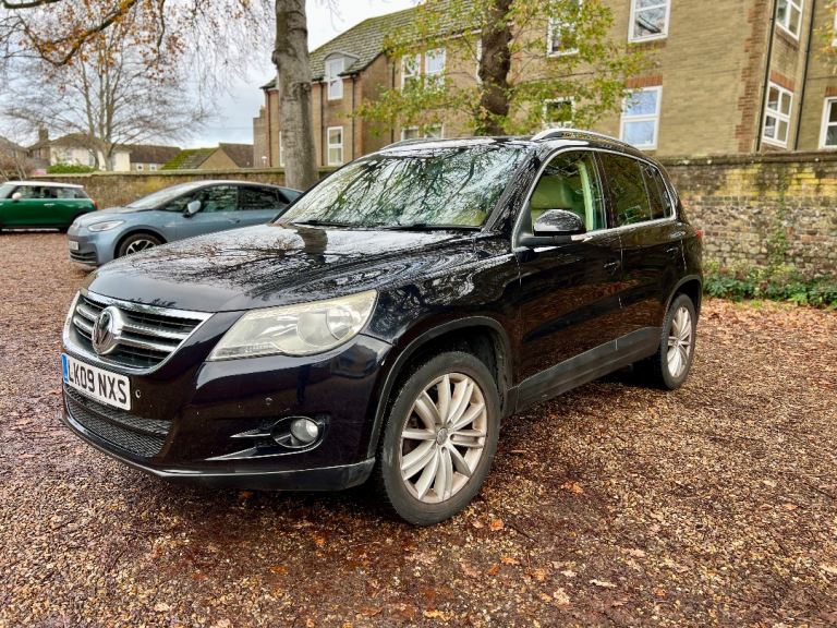 Volkswagen, TIGUAN, Estate, 2009, Manual, 1968 (cc), 5 doors