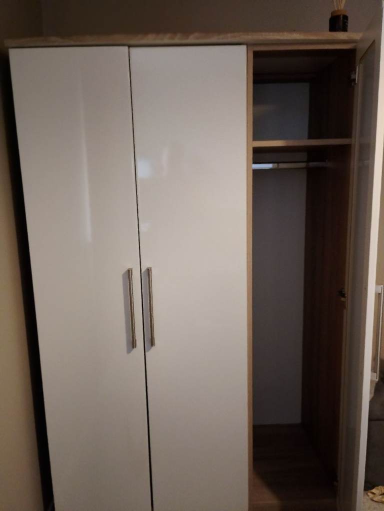 White Gloss Wardrobe with Mirror 