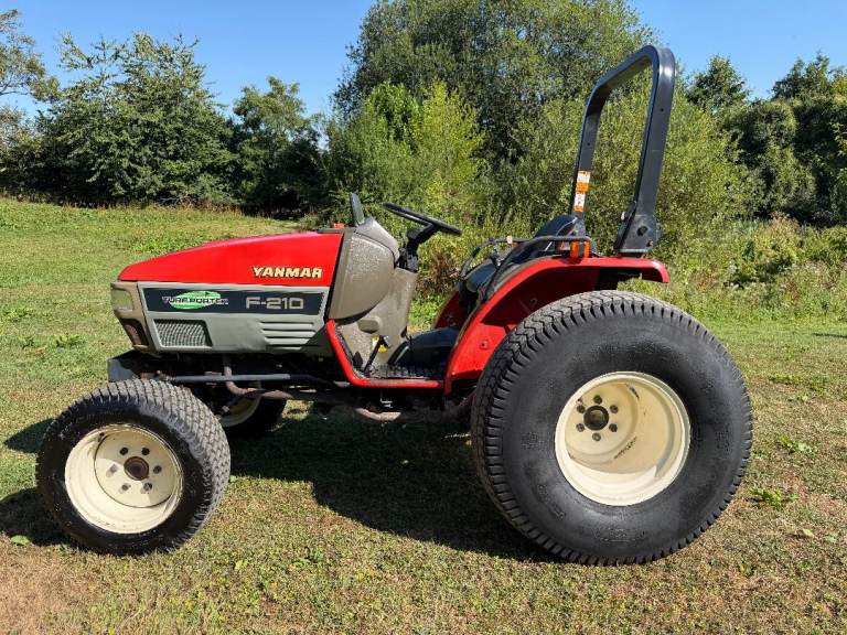YANMAR F-210 4WD Compact Tractor Turf Tyres ** WATCH VIDEO ** Power Steering * 21HP * 1275 Hours