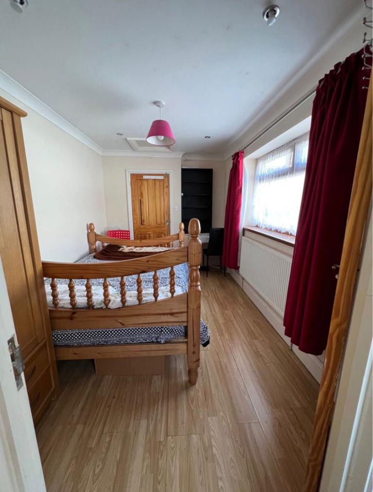 ✨ En-Suite Room Available✨