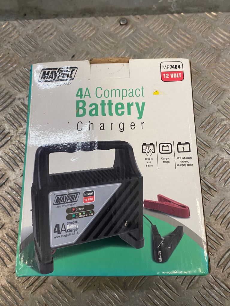 brand new 12 volt battery charger 