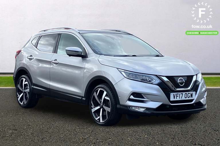 2017 Nissan Qashqai 1.6 dCi Tekna 5dr Xtronic SUV DIESEL Automatic