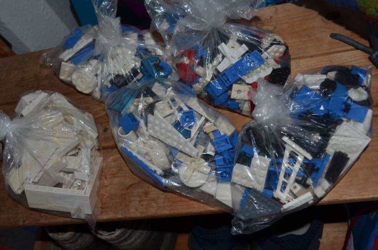 LEGO 5 BAGS VINATGE OLD LEGO FOR SALE BARGAIN 