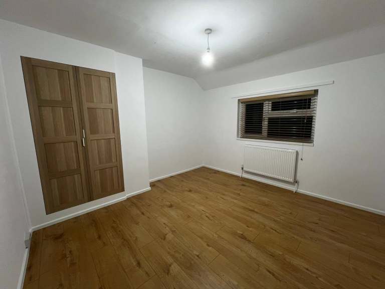 3 Bed Terraced House, CB1