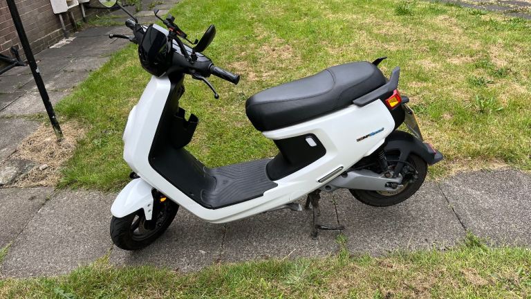 NUI electric moped 2021