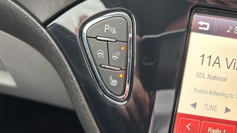 2015 Vauxhall Corsa 1.4 SE 5dr Auto Petrol Hatchback Hatchback Petrol Automatic