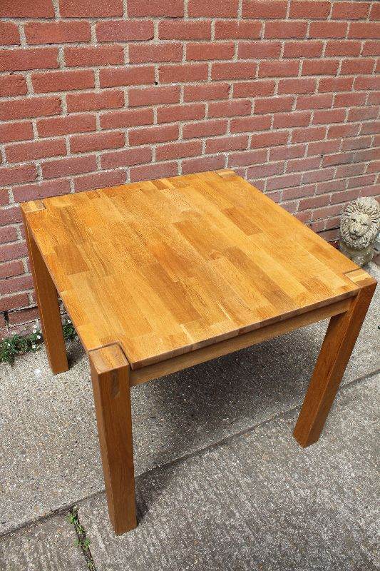 Lovely Solid Wood Oak Furniture Small Square 80cm x 80cm Dining Table