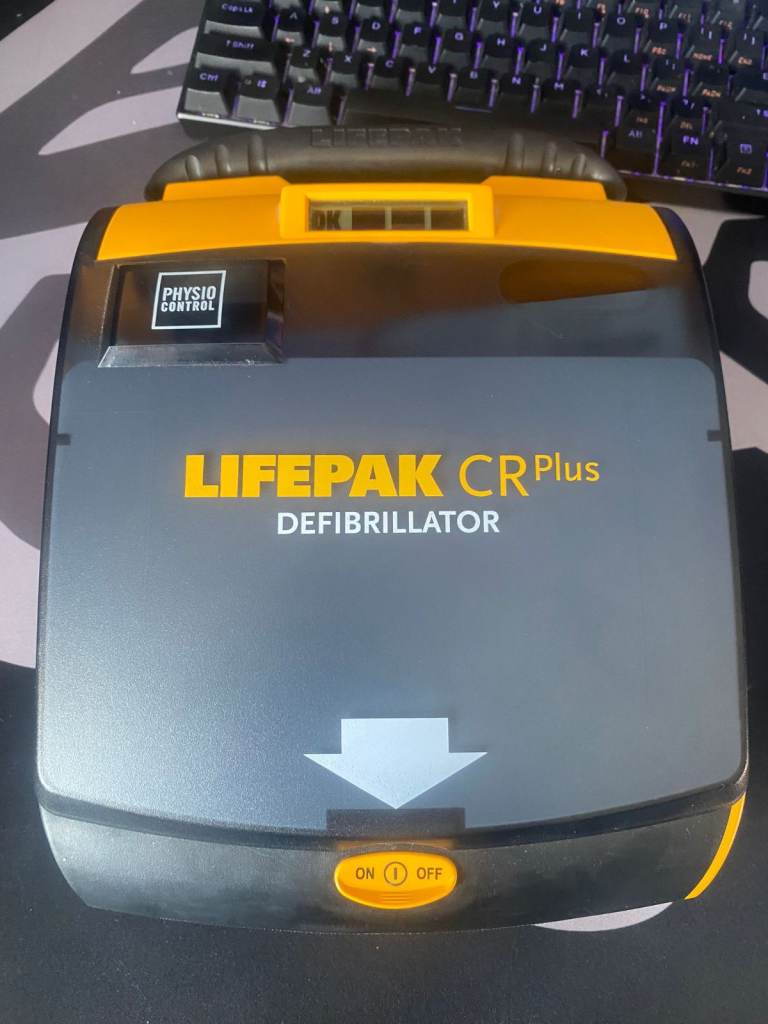 Lifepack CR Plus Defibrillator