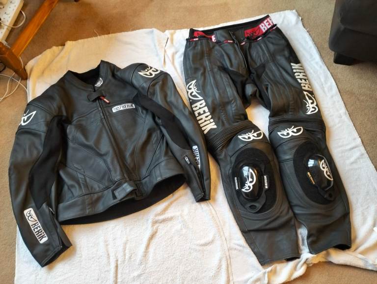 Berik Ls2-8323 2pc Leather Mens Motorcycle Suit Size Medium 32" Waist 42" Chest