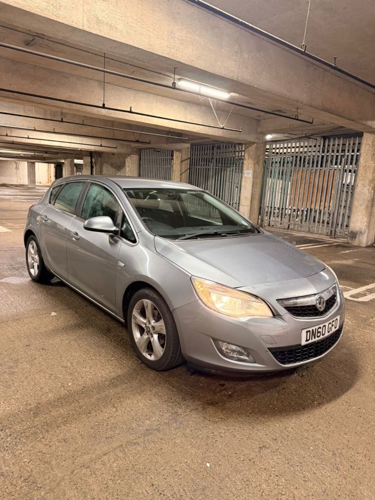 Vauxhall, ASTRA, Hatchback, 2010, Manual, 1598 (cc), 5 doors