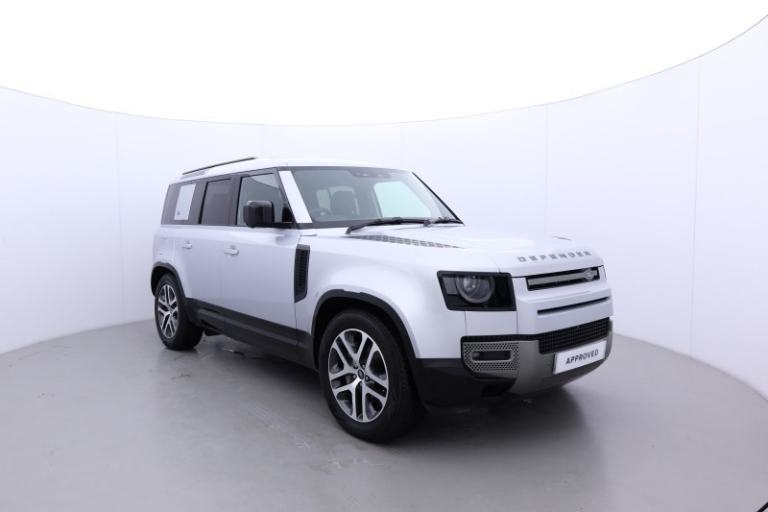 LAND ROVER DEFENDER 3.0 D300 X-Dynamic SE 110 5dr Auto [7 Seat]