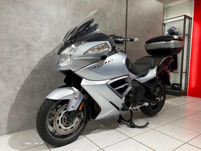63/2013 Triumph Trophy 1200 - 35833 miles - FANTASTIC CONDITION!