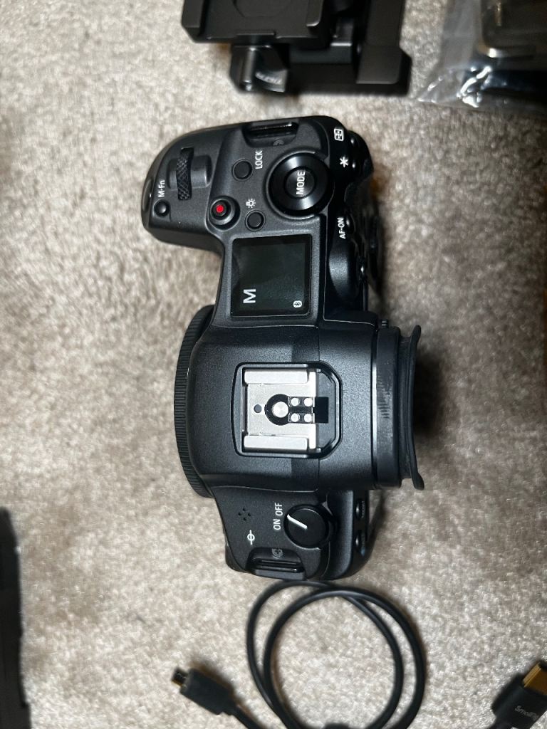 Canon EOS R5 Mirrorless Camera Cinema Package Tilta Cage 