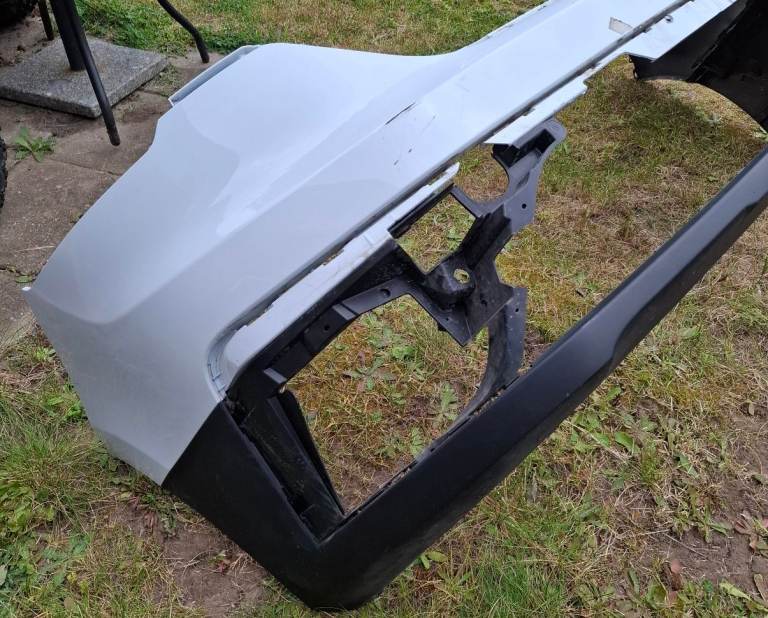 2024 RENAULT Trafic Front Bumper 