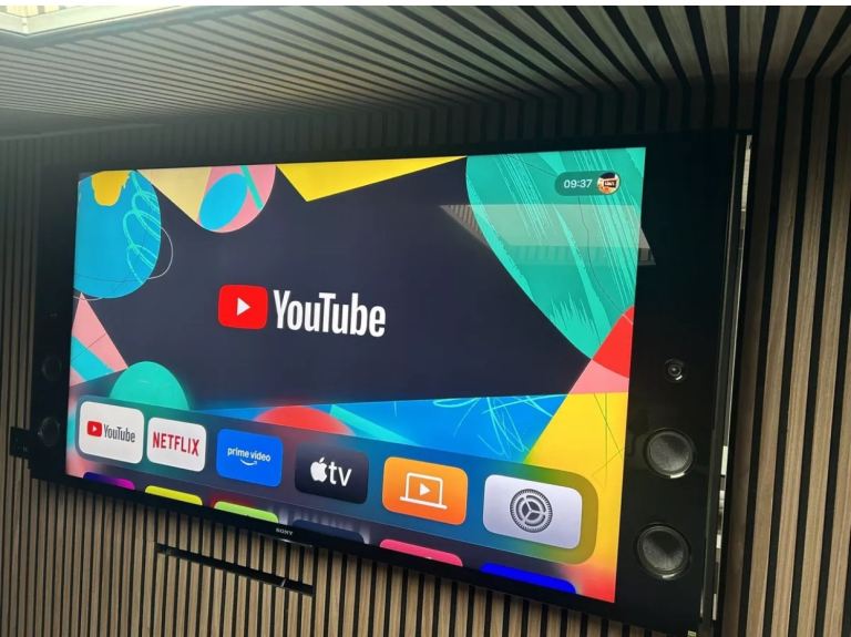 Sony Bravia 55” 4k 3D TV FREE DELIVERY MINT CONDITION BOXED LIKE NEW £1395 ONO