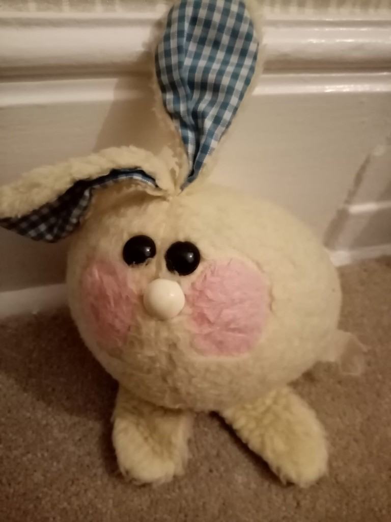 Ball shaped bunny rabbit for babies 