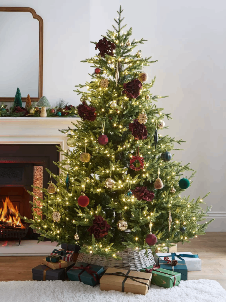 7ft (210 cm) Grand Nottingham Fir Pre-Lit Christmas Tree