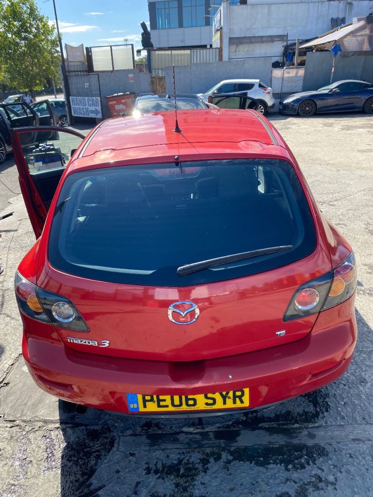 Mazda, 3, Hatchback, 2006, Semi-Auto, 1598 (cc), 5 doors