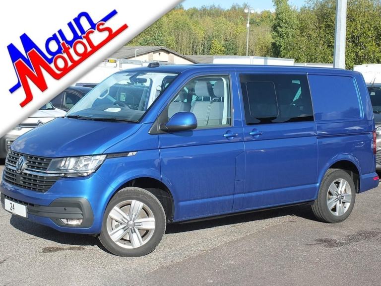 2024 Volkswagen Transporter T32 TDI 110PS Highline, 6 Seat Kombi Crew Van