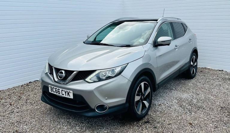 2016 Nissan Qashqai 1.2 DiG-T N-Connecta 5dr HATCHBACK PETROL Manual