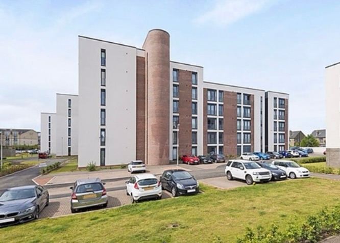 En-suite Double Bedrooms in clean modern flat (all bills inc)