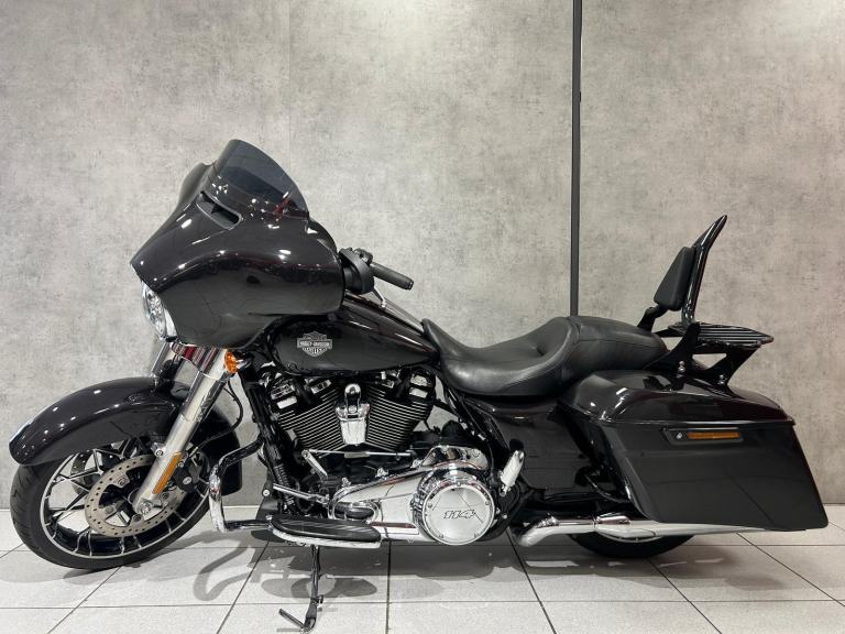 71/2021 HARLEY-DAVIDSON TOURING FLHXS STREET GLIDE SPECIAL 1868 - 13214 miles