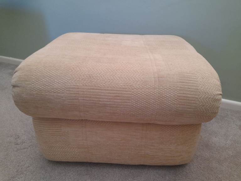 Beige lounge foot stool