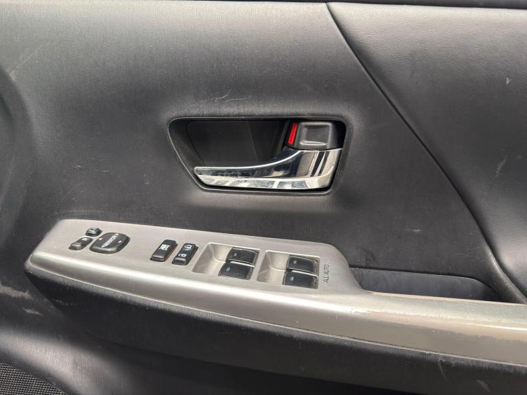 2014 Toyota Prius+ 1.8 VVT-h Icon CVT Euro 5 (s/s) 5dr MPV Petrol/Electric Hybrid Automatic