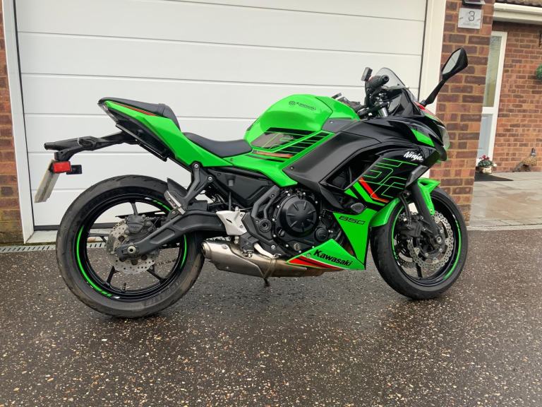 Kawasaki EX 650 Ninja 2024. A2 license compliant REDUCED 