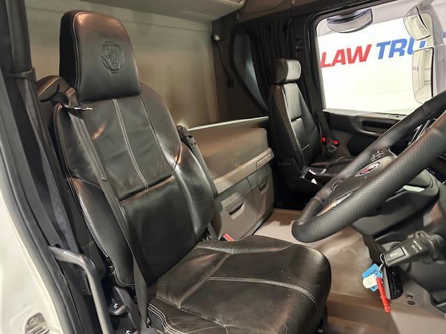 Scania R500 Highline 6x2 Rear Lift Tractor Unit