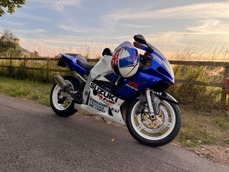 Suzuki GSXR600 Motorbike