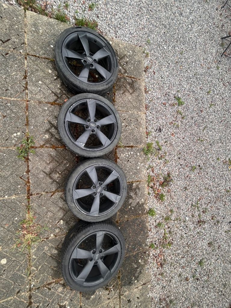 image for 5x112 18 inch alloy wheelsx4