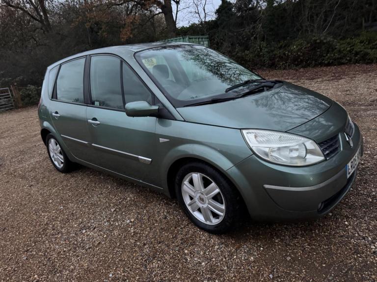 2005 Renault Megane 1.6 VVT Dynamique 5dr Auto MPV PETROL Automatic