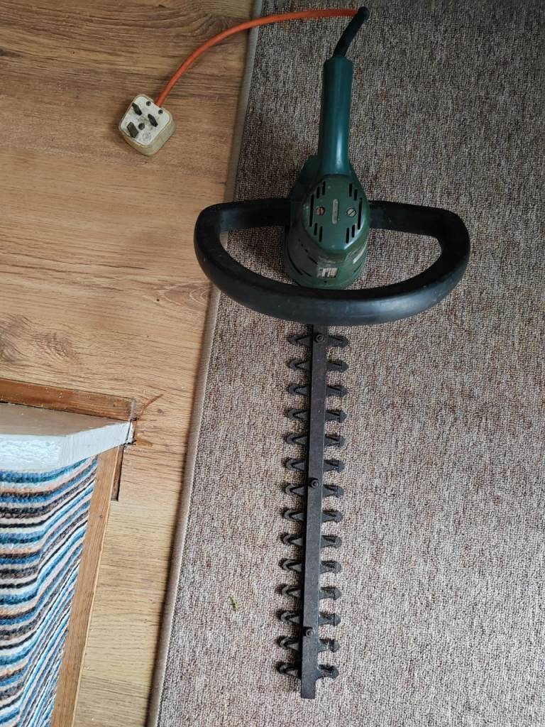 Bosch P80L Electric Hedge Trimmer 240V - Working Perfectly, Good Condition