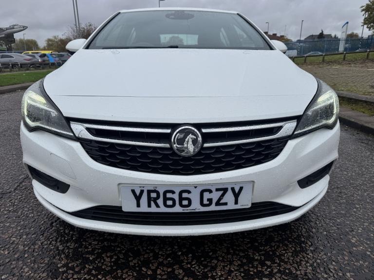 VAUXHALL ASTRA 1.4 i Turbo SRi Nav 2016