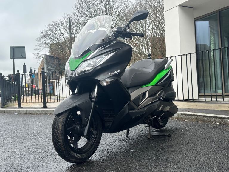 Kawasaki, J300, 2015, 299 (cc)
