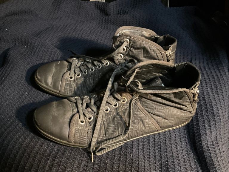LV Louis Vuitton men’s high top trainers sneakers - very well used
