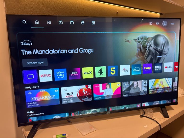JVC SMART TV 40 inch