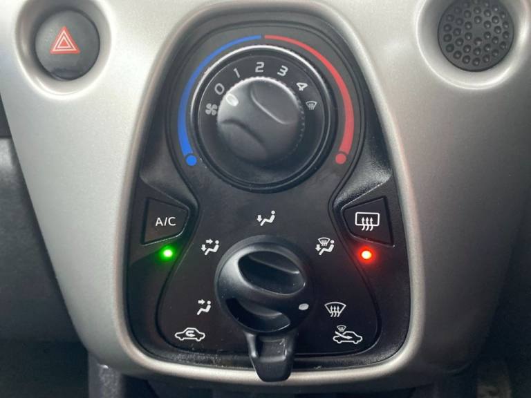 2016 Peugeot 108 1.0 Active Hatchback 3dr Petrol Manual Euro 6 (68 ps) Hatchback Petrol Manual