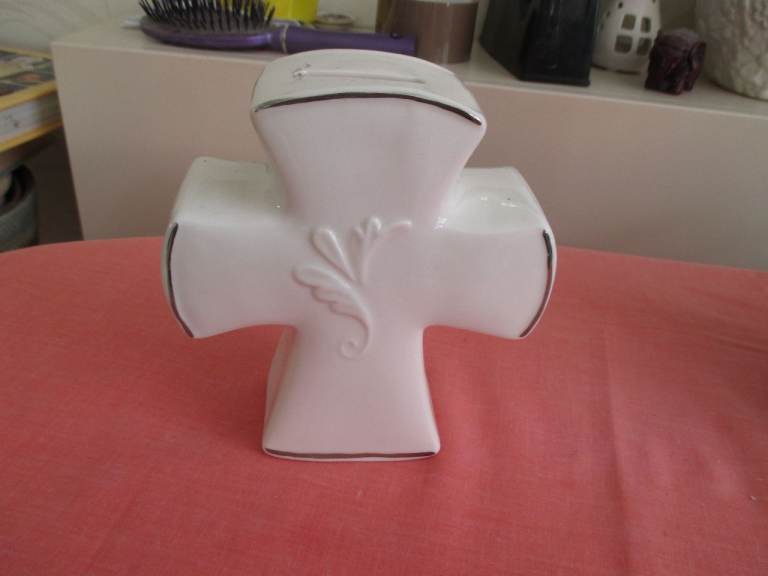 CROSS SHAPED MONEY BOX