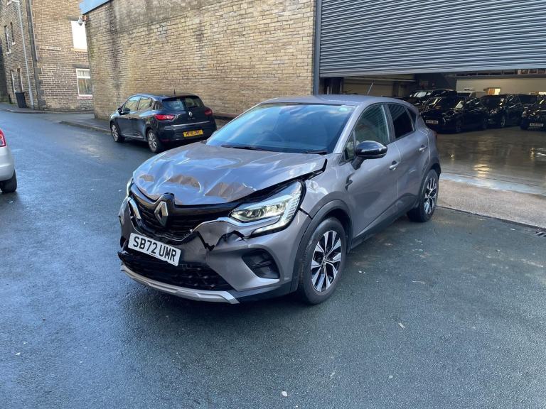 RENAULT CAPTUR E-TECH 2023 (72) DAMAGED REPAIRABLE SALVAGE 
